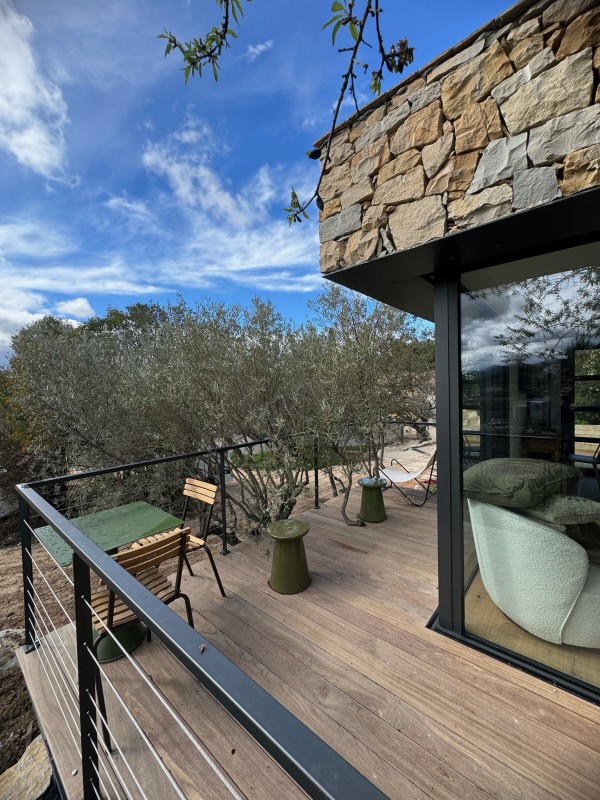 Création d’une terrasse perché en bois exotique à Marseille 13eme